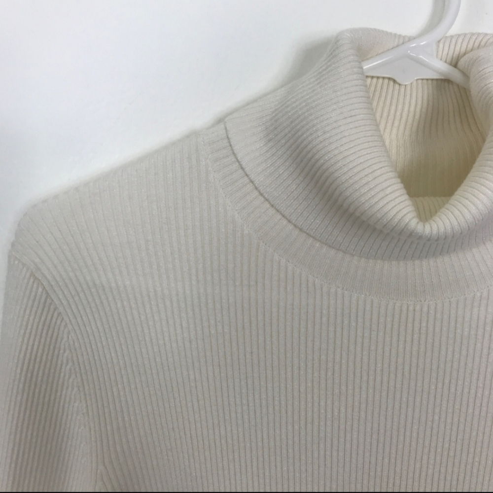 SOLDA🚫Anthropologie MOTH bell sleeve turtleneck - Picture 4 of 8